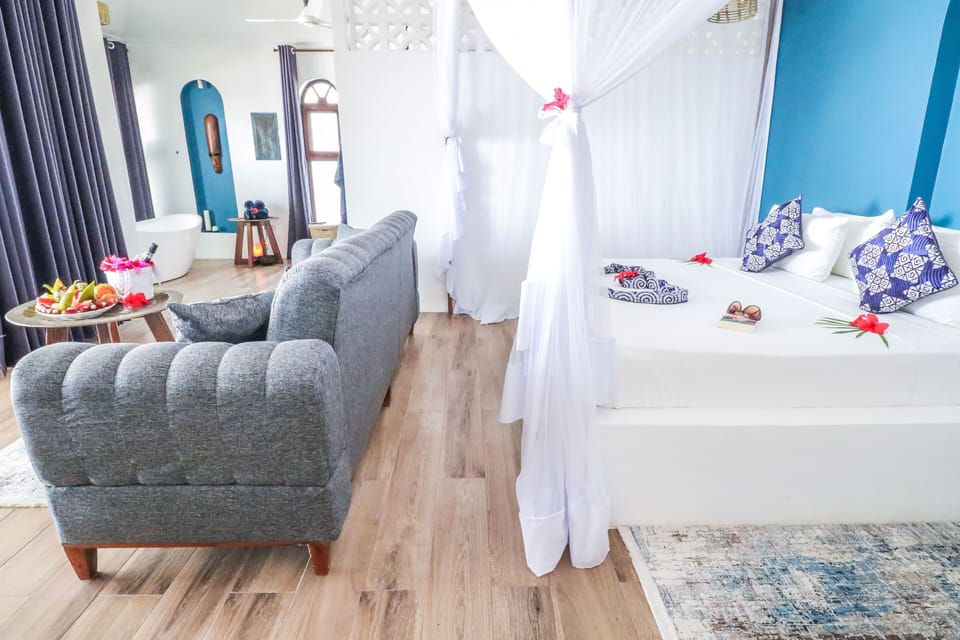 Deluxe Room | In-room safe, desk, blackout drapes, free WiFi
