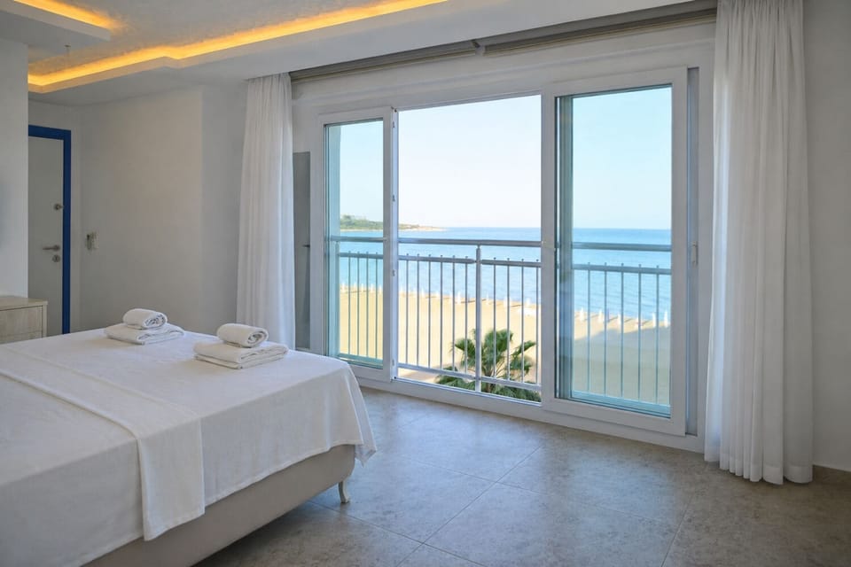 Deluxe Double Room | Desk, WiFi (free)