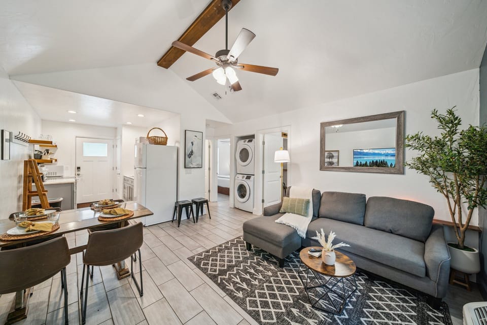 Living/kitchen/dining