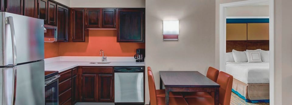 Fridge, microwave, dishwasher, coffee/tea maker