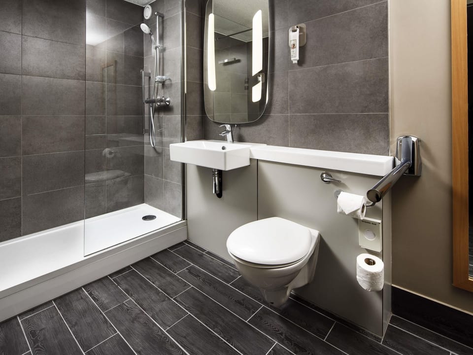 Family Room, 2 Double Beds | Memory foam beds, desk, blackout drapes, free WiFi