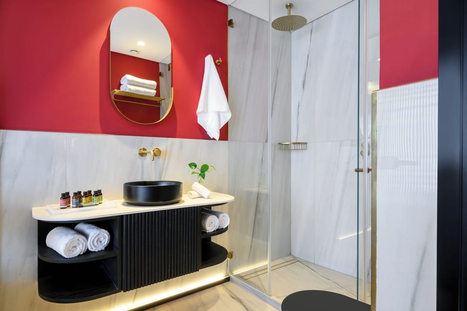 Shower, free toiletries, hair dryer, towels