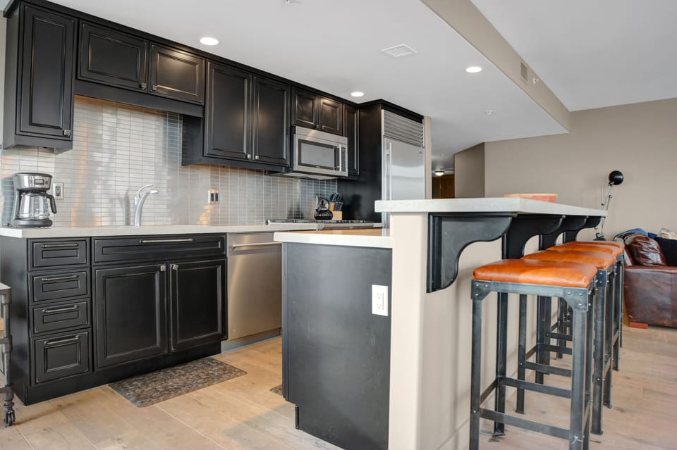 301 The Lowell-11