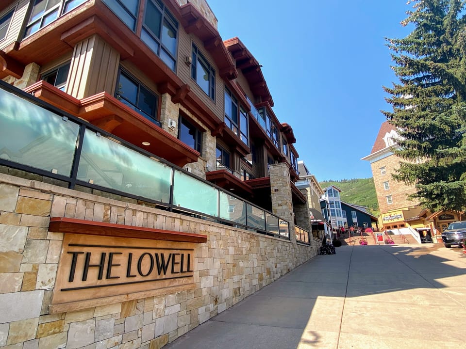 Lowell Condominium Plaza-leading to the mountain and lift access.
