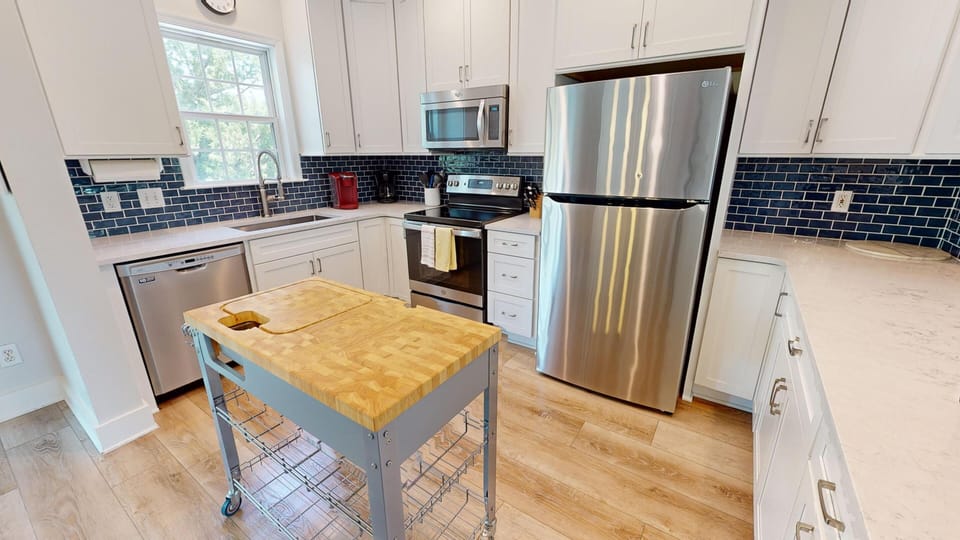 1304-E-Ashley-Kitchen
