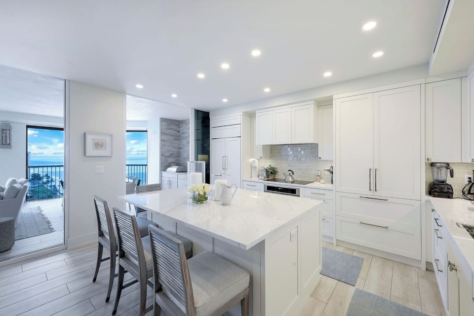 Kitchen Bar-Island