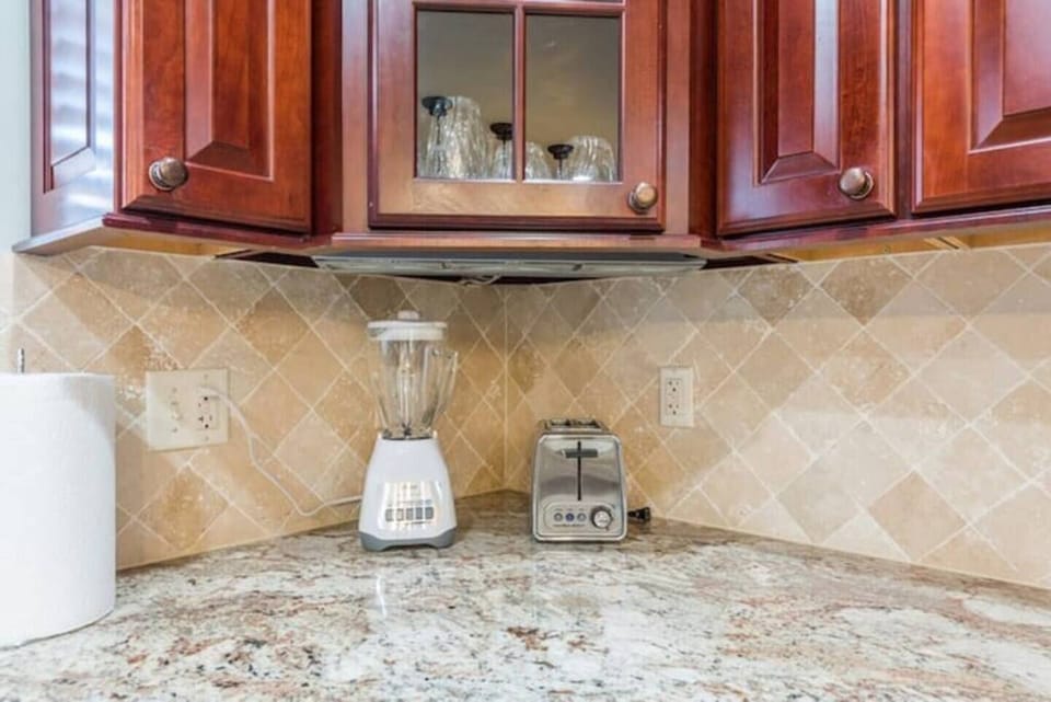 We provide basic kitchen appliances such as this blender and toaster. 