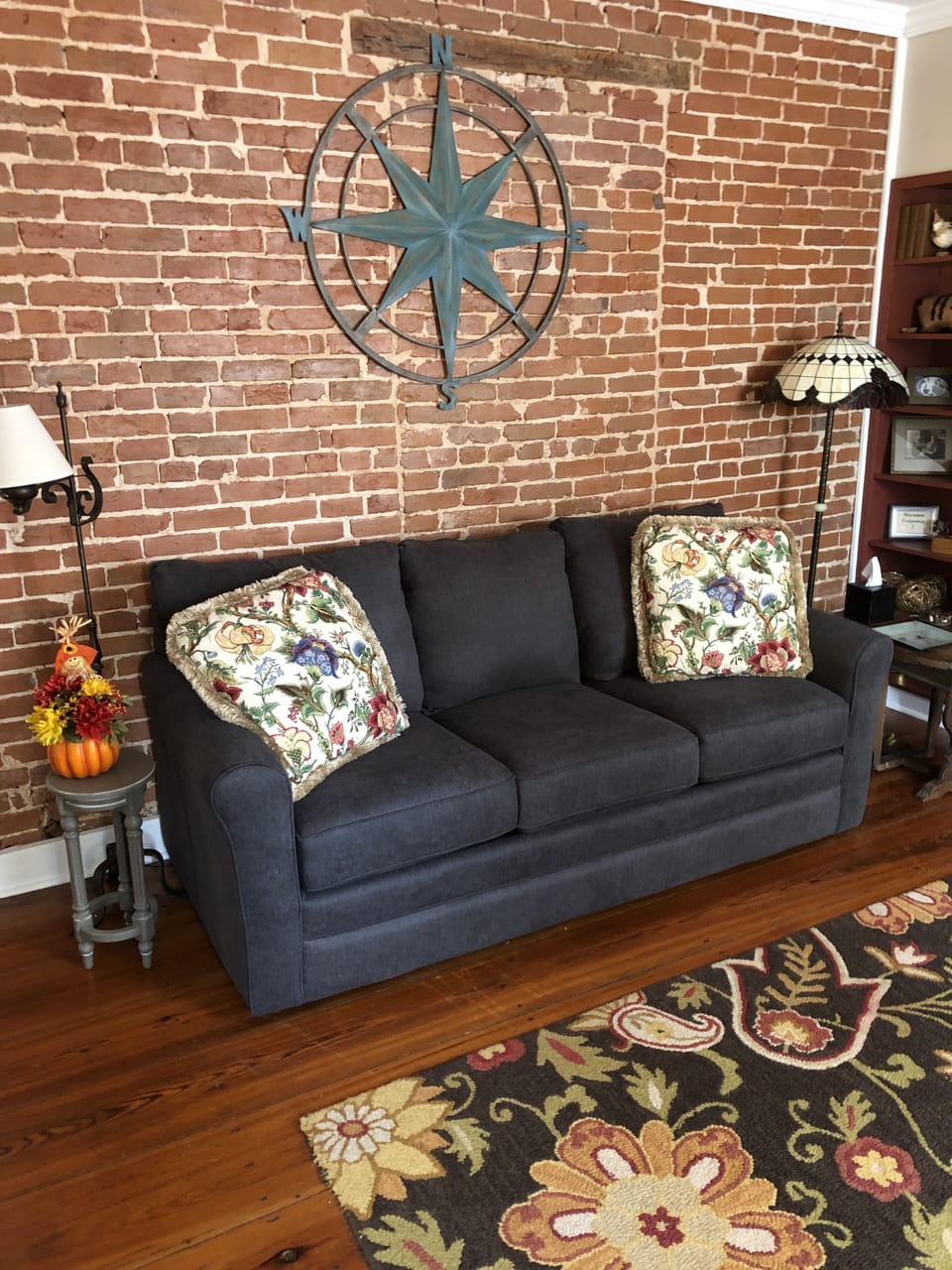 Brand new (Fall 2020) Queen size sofa sleeper.