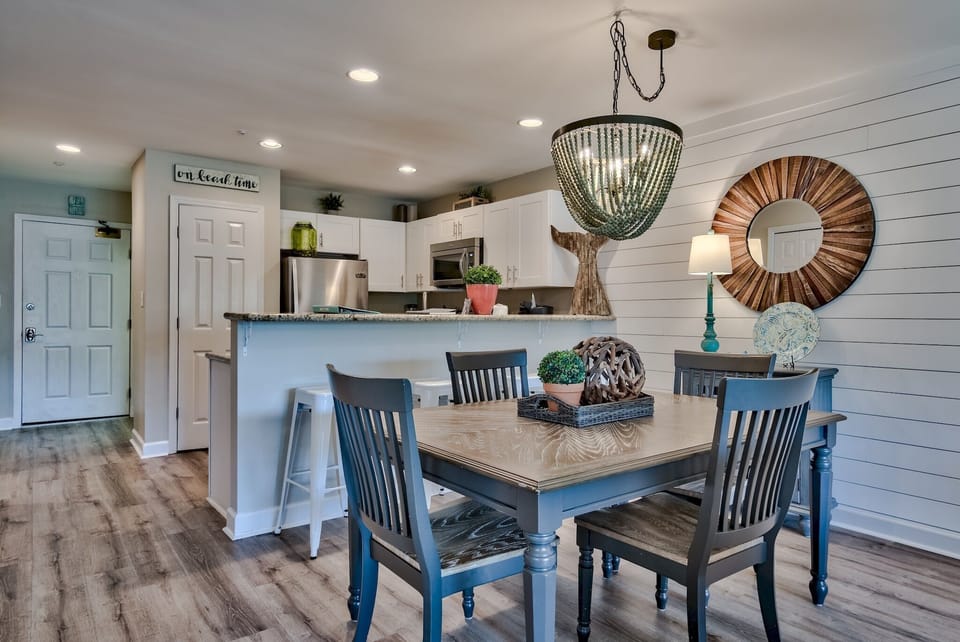 Kitchen/Dinning Area