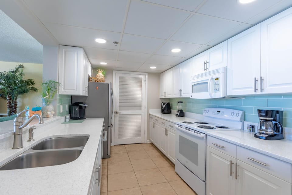 Fully stocked kitchen