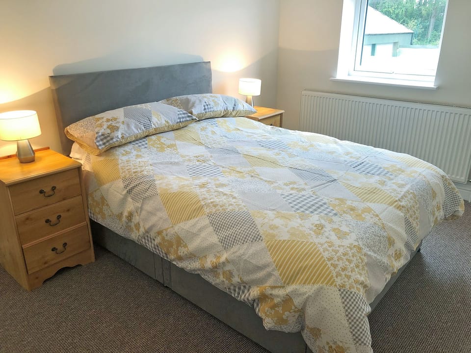 Double bedroom | Forest Walk, Mile End, near Coleford