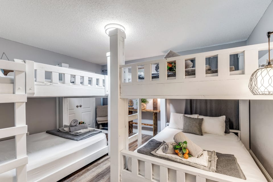 2 custom built queen bunkbeds (4 queen beds total)