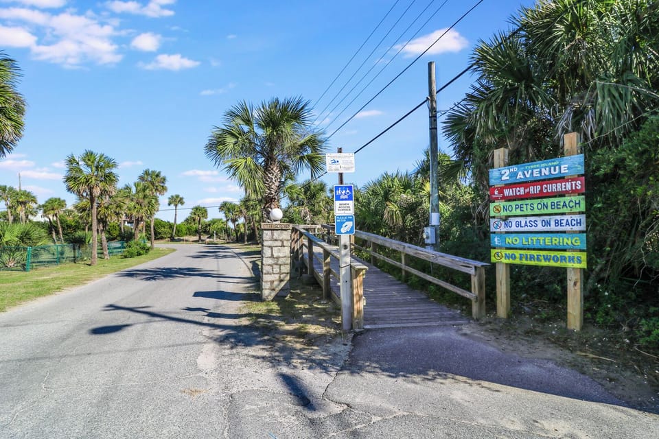 The closest walkway to the beach is located on 2nd Avenue