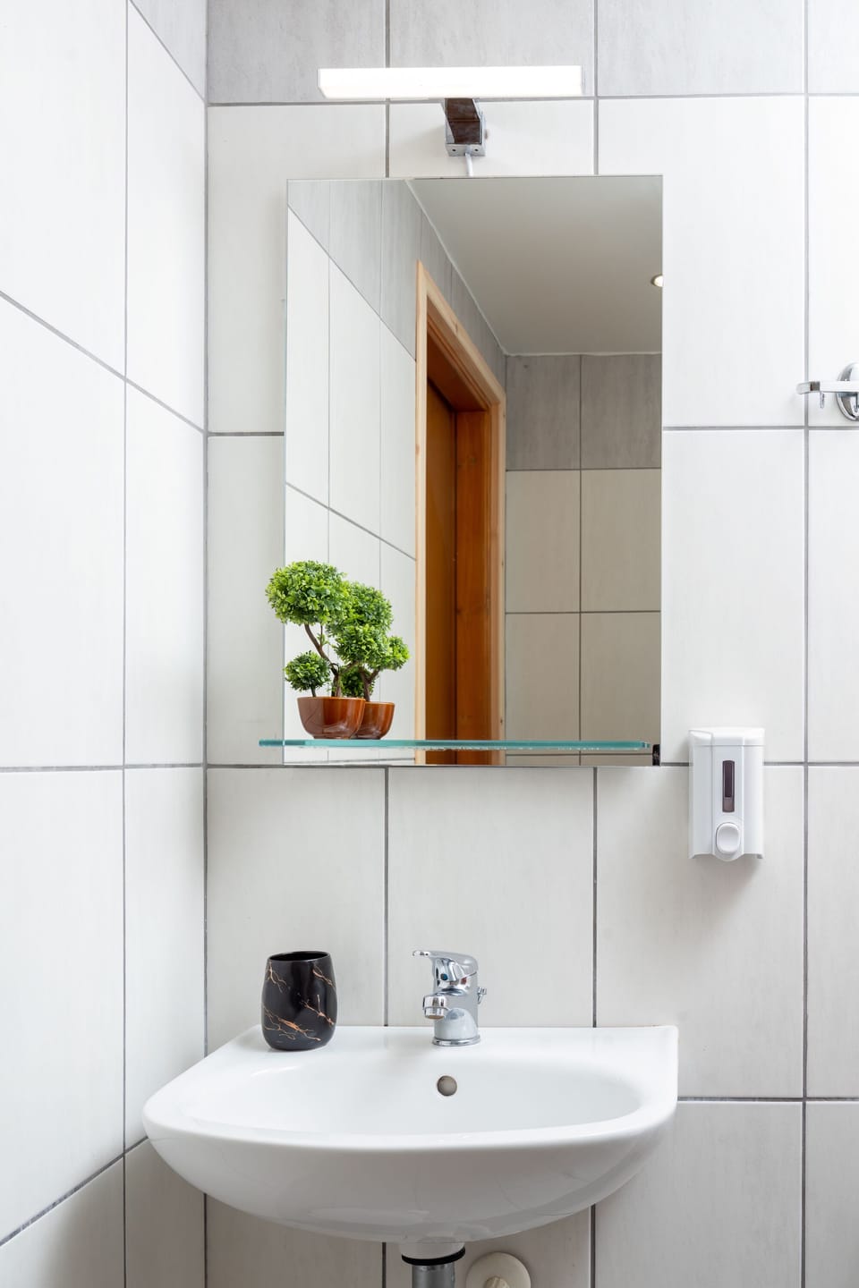 Shower, rainfall showerhead, hair dryer, towels