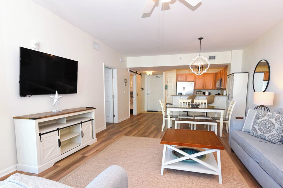 The Palms of Destin 2607 - Living Area