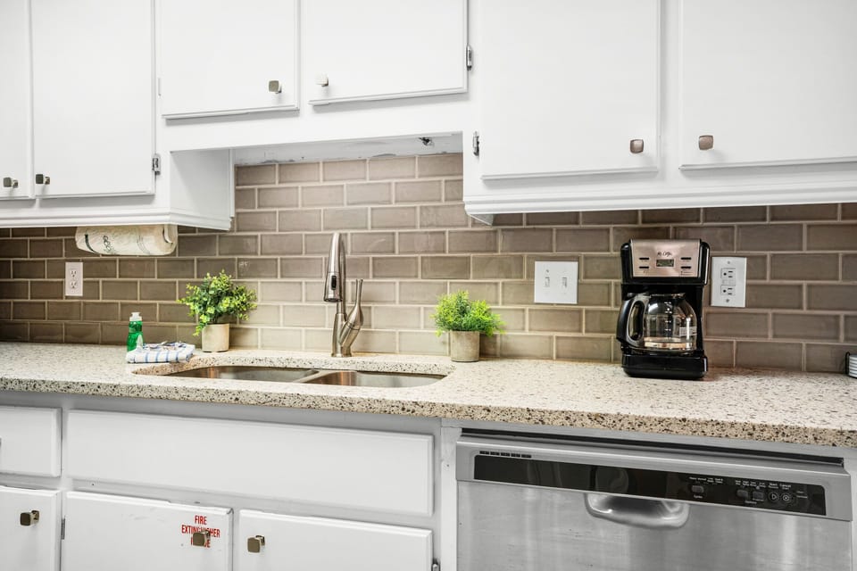 Gorgeous granite coutertops