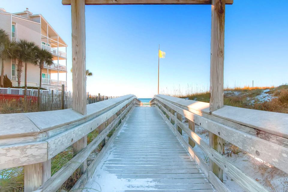 The Beach is just a short Stroll away!