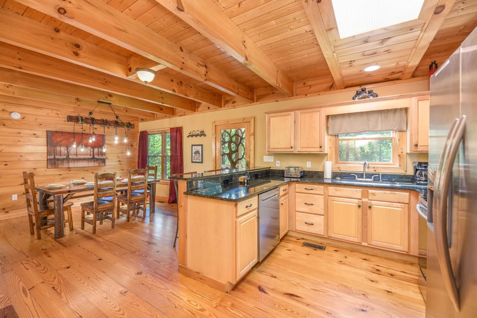 Full kitchen