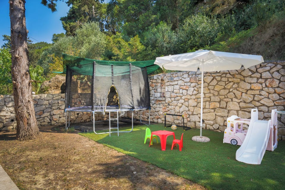 Children's play area - outdoor
