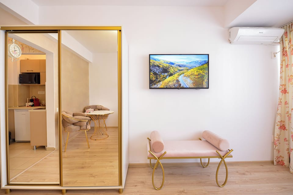 Studio, City View | Room amenity