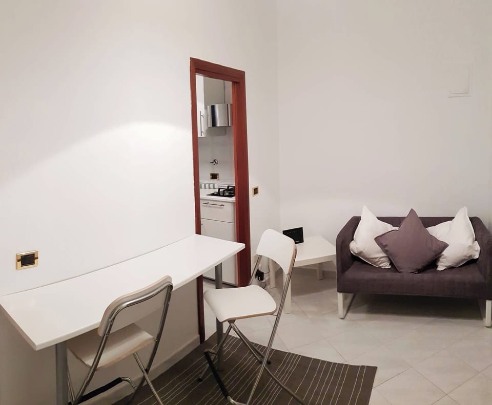 Apartment, 1 Bedroom, Patio | Hallway