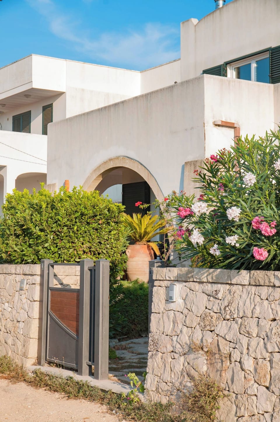 Apartment, 2 Bedrooms, Patio, Ocean View | Exterior detail