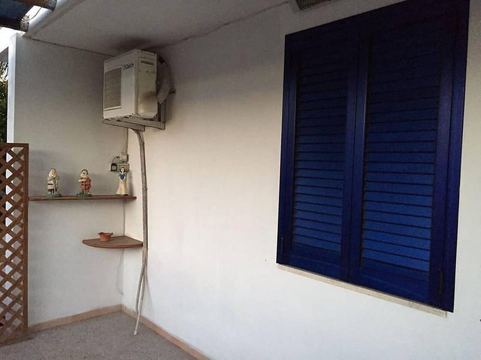 House, 2 Bedrooms, Smoking, Patio | Property grounds