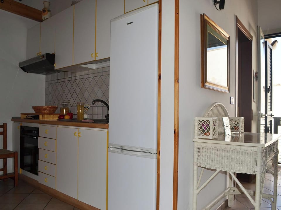 Apartment, 2 Bedrooms, Smoking, Terrace | Private kitchen