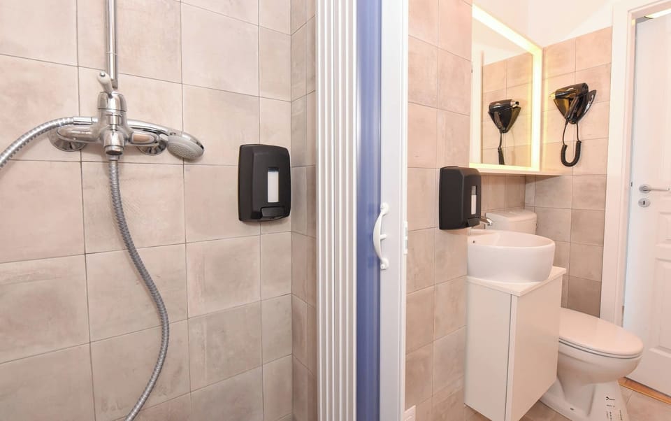 Elite and Wonderful Apartment - Cismigiu Gardens Apartment in Bucharest