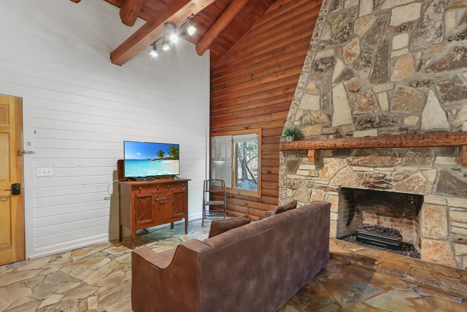 Living space with a flat screen TV