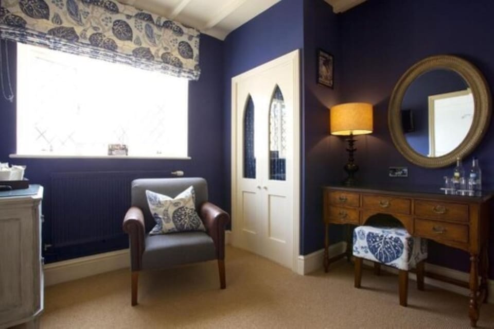 Excellent Double Room | Premium bedding, in-room safe, desk, iron/ironing board