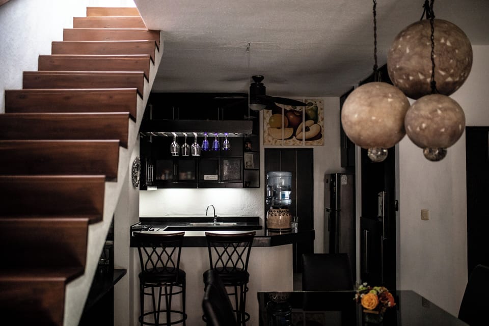 Condo, 3 Bedrooms, Smoking, Balcony | Interior