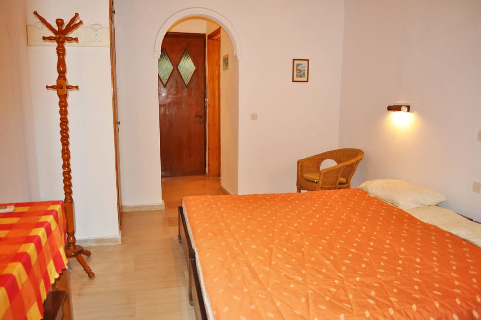 House, 2 Bedrooms, Smoking, Balcony | 3 bedrooms