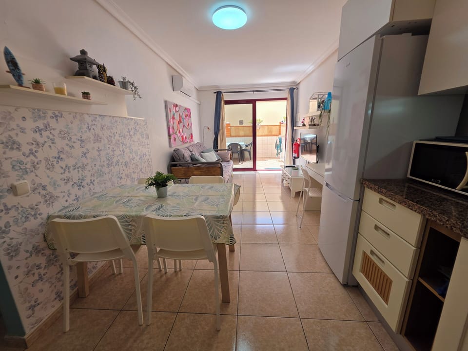 Apartment, 1 Bedroom, Smoking, Terrace | Living room