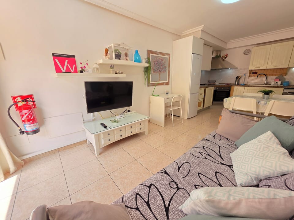 Apartment, 1 Bedroom, Smoking, Terrace | Living room