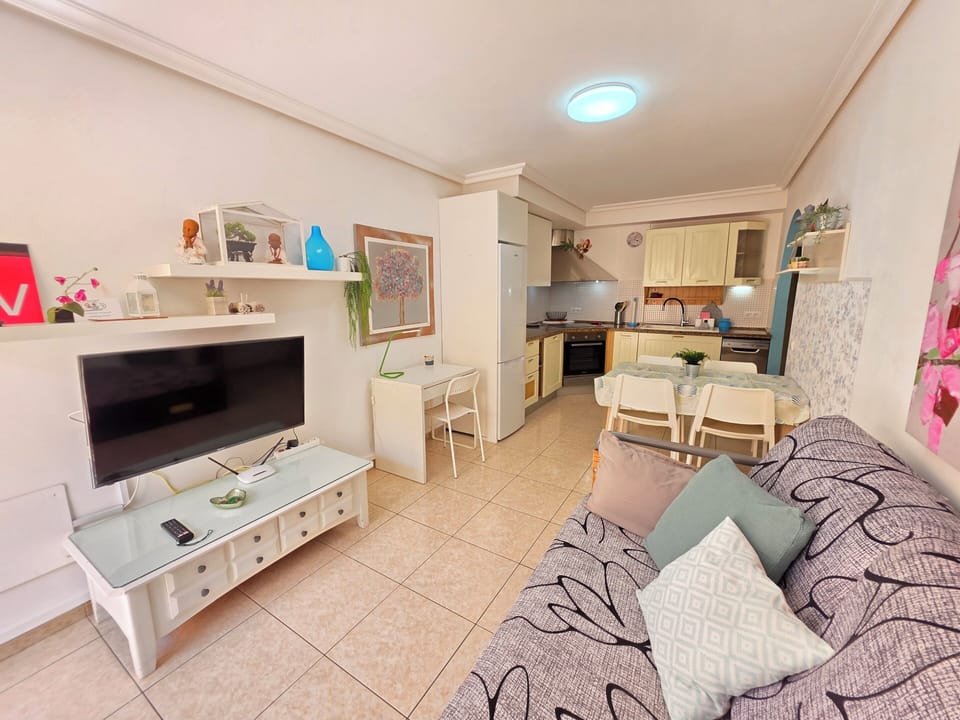Apartment, 1 Bedroom, Smoking, Terrace | Living room