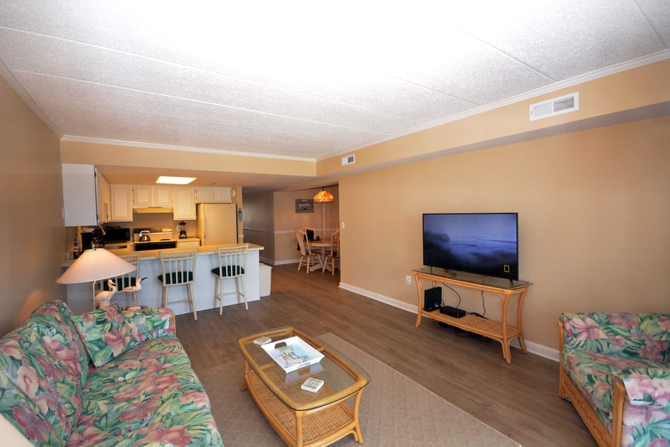 LIVING AREA at MISTY SEA 402