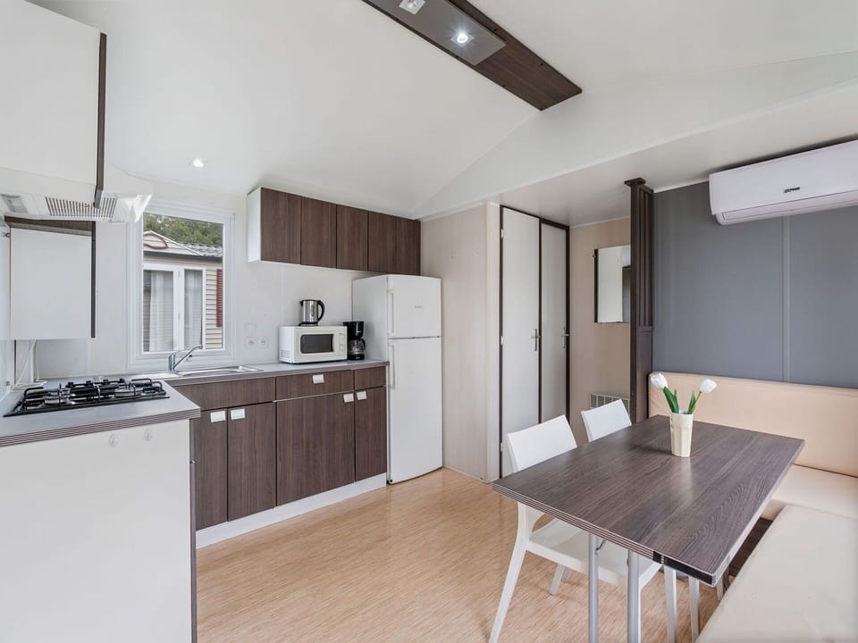 Kitchen, Home, Countertop, Furniture, Kitchen & Dining Room Table, Major Appliance, Wood Stain, Kitchen Appliance, Cabinetry
