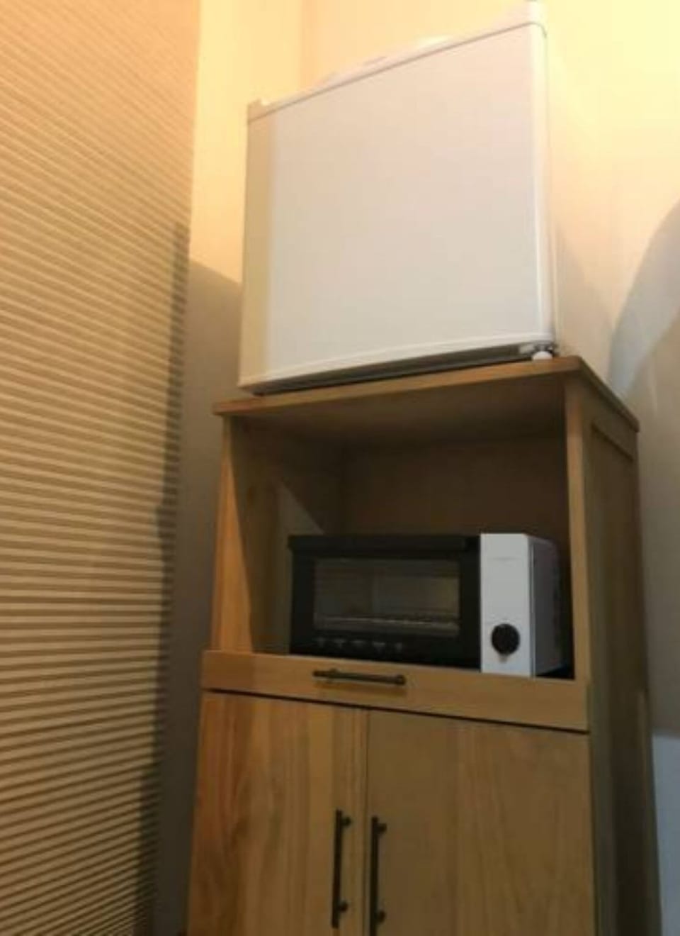 Toaster (refrigerator changed to 2 layer type)