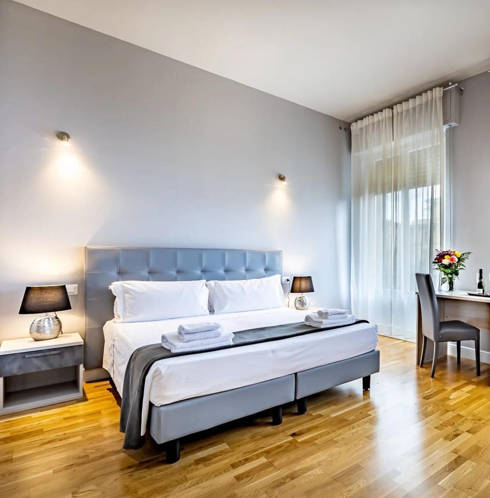Superior Double Room | Premium bedding, minibar, in-room safe, desk