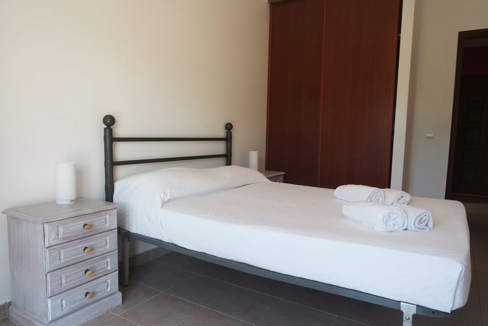 Apartment, 1 Bedroom | 1 bedroom, cribs/infant beds, free WiFi, bed sheets