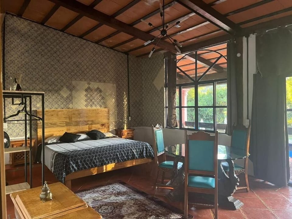 Superior Studio Suite, Mountain View | Bed sheets