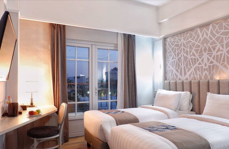 In-room safe, desk, free WiFi, bed sheets
