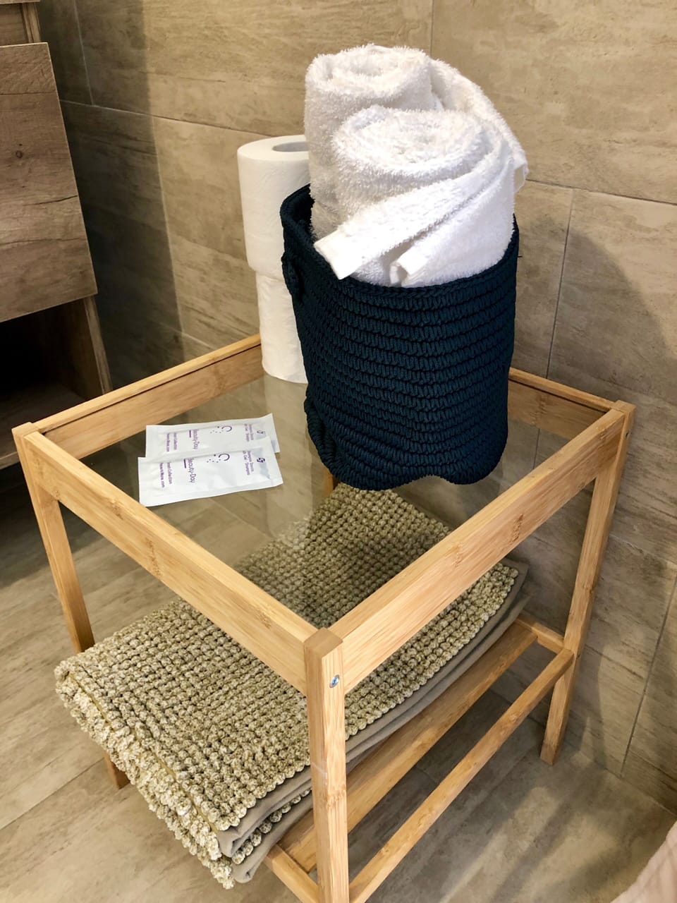 Classic Double Room | Bathroom amenities | Shower, hair dryer, slippers, bidet