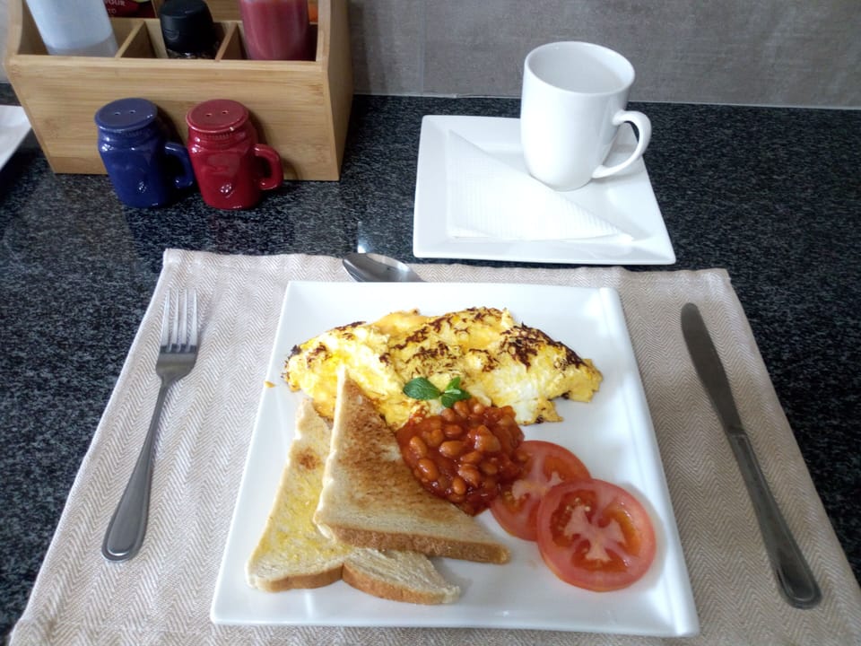 Daily English breakfast for a fee