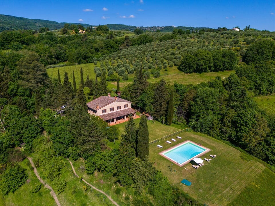 Main, Outdoor, Pool, Scenic View