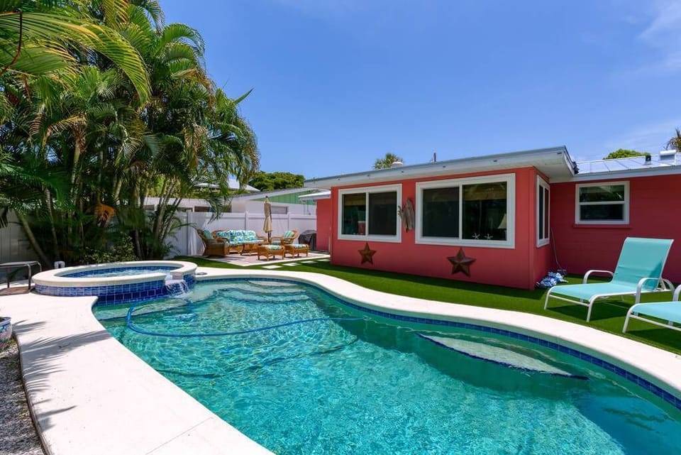 Private Backyard Pool and Jacuzzi. 
Resurfaced in Oct 2021