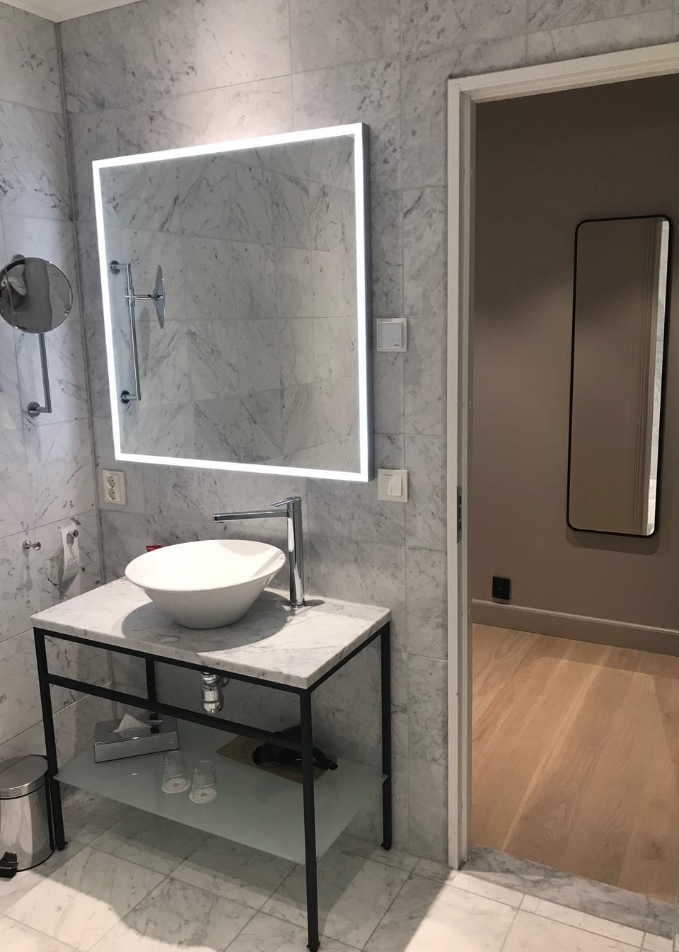 Standard Double No Window - Lilla Hotellet | Bathroom | Eco-friendly toiletries, hair dryer, towels