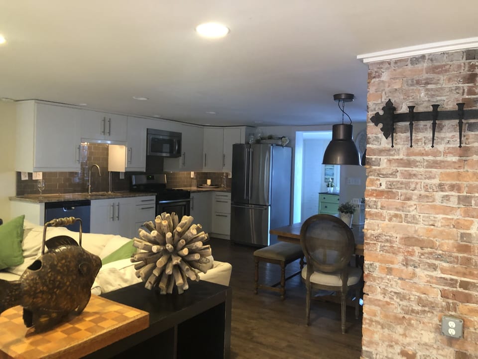 Executive Apartment | Living area | Flat-screen TV