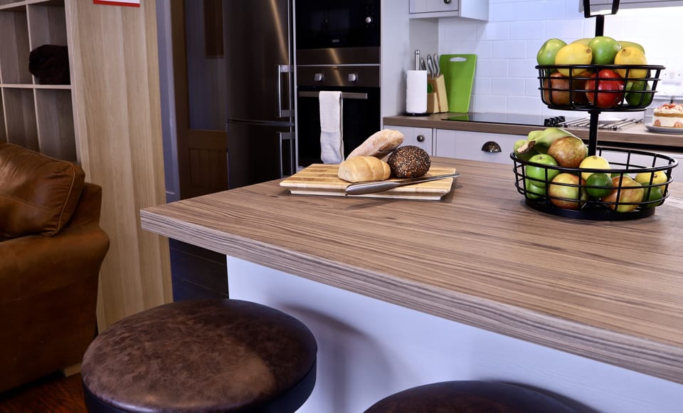 Apartment, Private Bathroom (Rivers Mist ) | Shared kitchen | Highchair